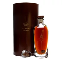 Havana Club Maximo Extra Anejo rum (0,5L 40%)