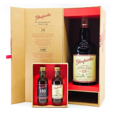 Glenfarclas 15 éves whisky ajándékcsomag 46,7 % (0,7L+2*0,05L - 46, 60, 43 % )