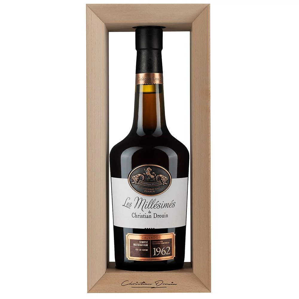Christian Drouin calvados 1962 fadobozban (0,7L / 40%)